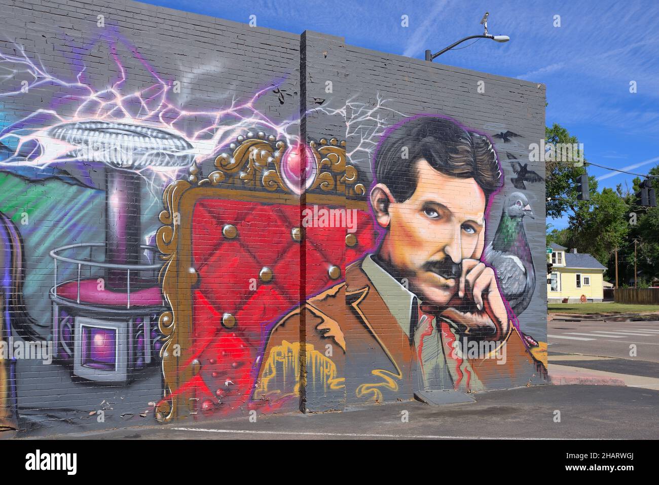 Wandbild von Nicola Tesla auf der Pikes Peak Road, Colorado Springs CO Stockfoto