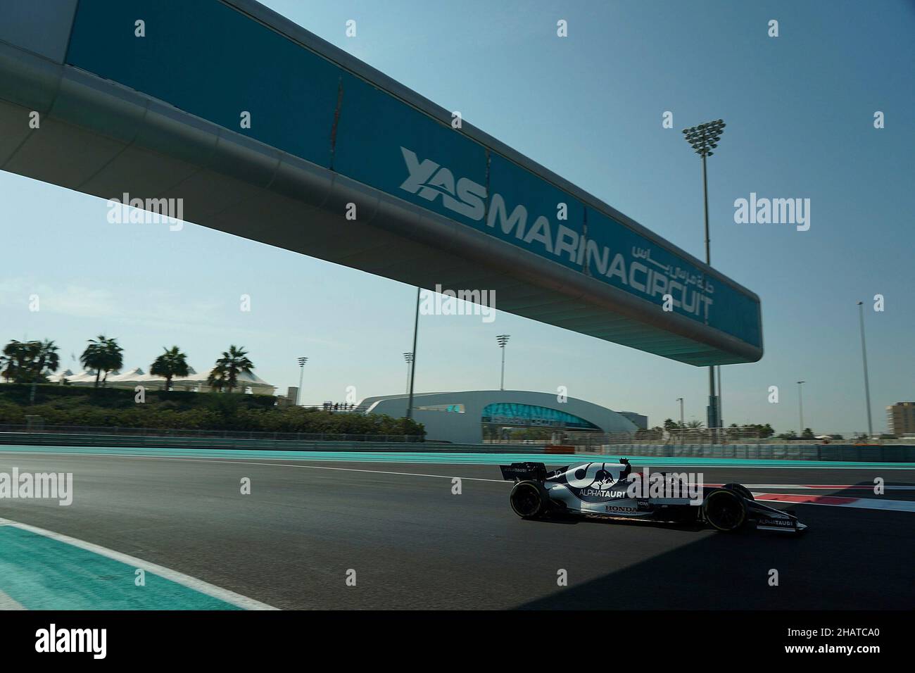15.12.2021, Yas Marina Circuit, Abu Dhabi, Formel-1-Testfahrten, im Bild Pierre Gasly (FRA), Scuderia AlphaTauri Honda Stockfoto
