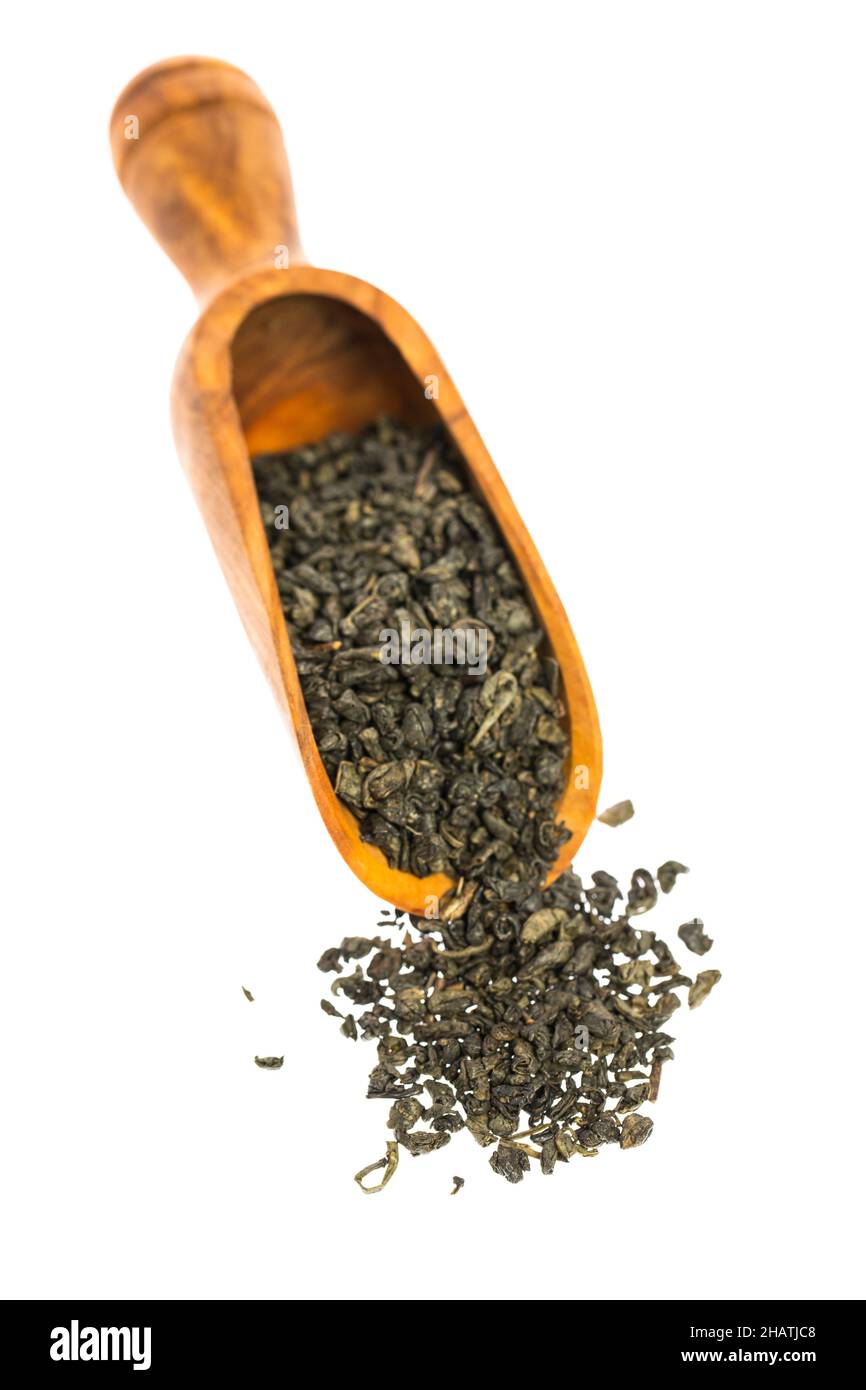 Tee, grüner Tee, Schaufel, grün, weißer Hintergrund, Portion, Teil, Holz, Olivenholz, Schaufel, Lose, Tees, trinken, Gunpowder, entspannen, Gewürz, Kultur, offen, Stockfoto