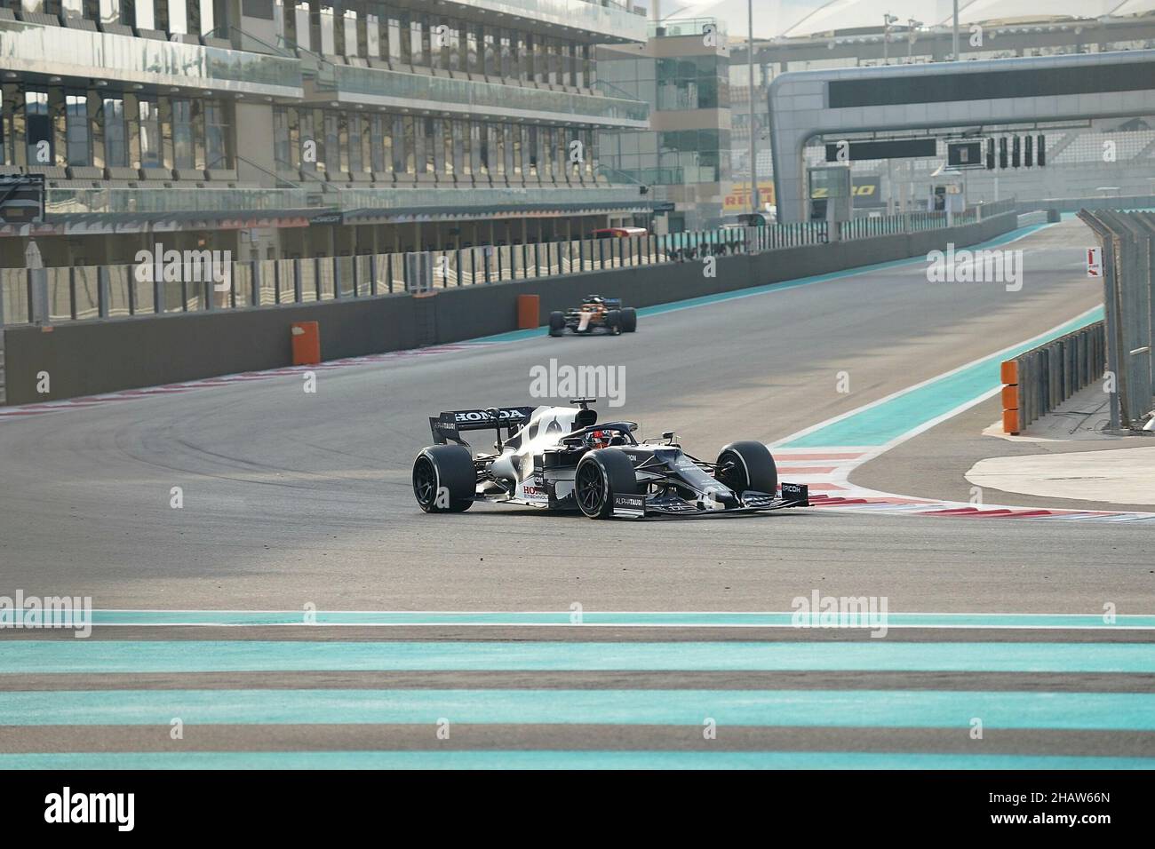 15.12.2021, Yas Marina Circuit, Abu Dhabi, Formel-1-Testfahrten, im Bild Pierre Gasly (FRA), Scuderia AlphaTauri Honda Stockfoto