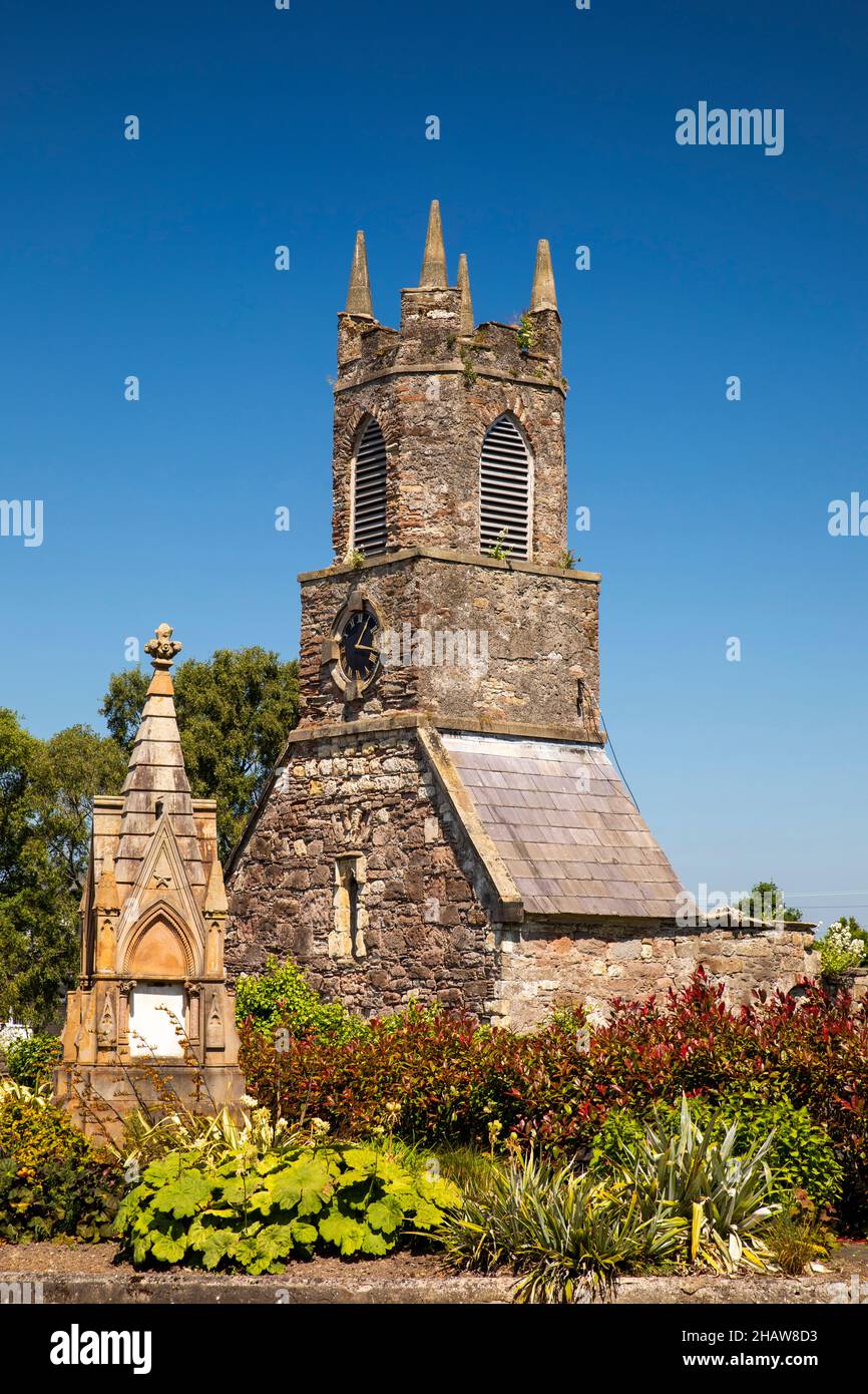 Großbritannien Nordirland, Co Down, Holywood, Priory Park, Old Priory Ruins und James Withers und Edwin Henderson Memorial Stockfoto
