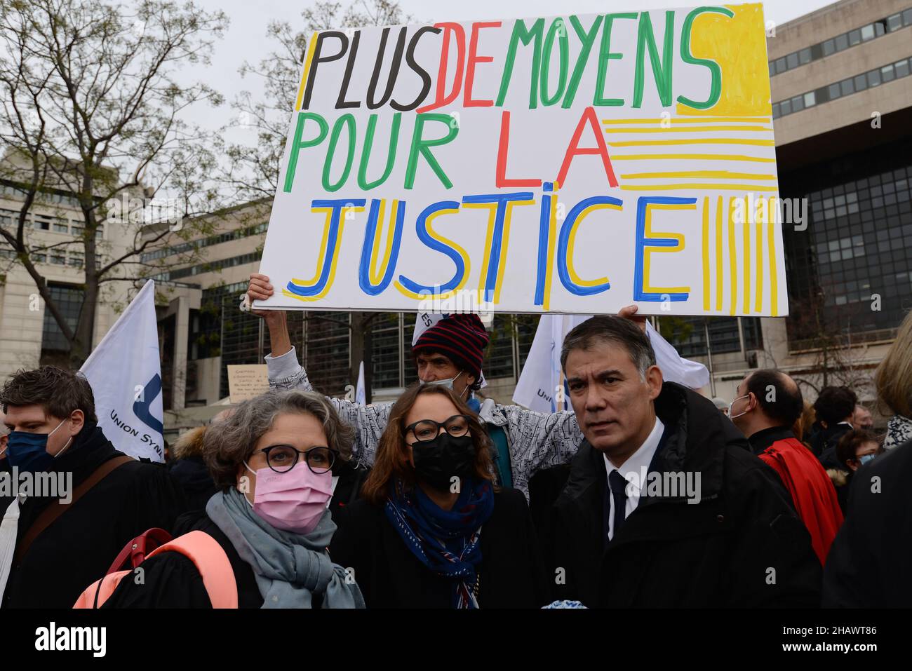 Olivier Faure, der erste Sekretär der Sozialistischen Partei, kam, um das Justizpersonal vor dem Ministerium in Bercy zu unterstützen Stockfoto