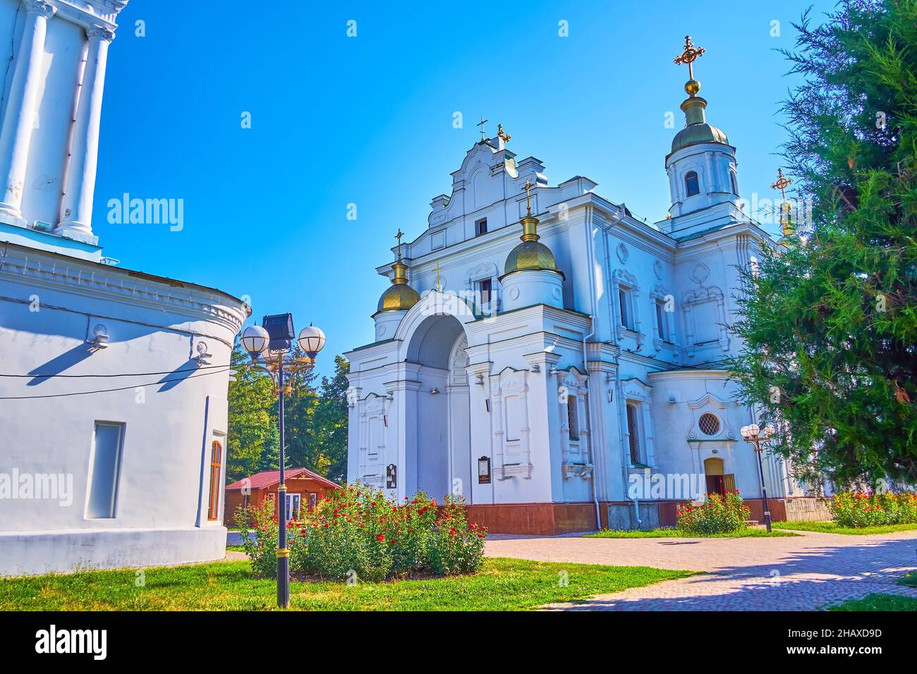Das aufregendste Beispiel des Kosaken-Barocks, die Kathedrale der Heiligen Dormition, ist eine Perle der Poltawa-Architektur, Ukraine Stockfoto