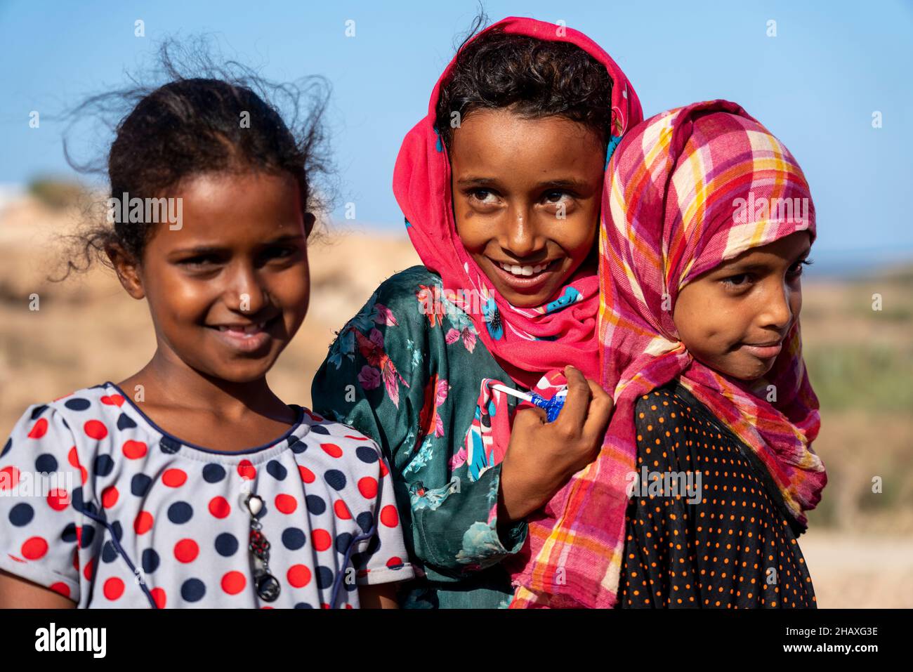 Arme, aber glückliche Kinder auf der Insel Socotra, Jemen, 18. Oktober 2021. (CTK Photo/Ondrej Zaruba) Stockfoto