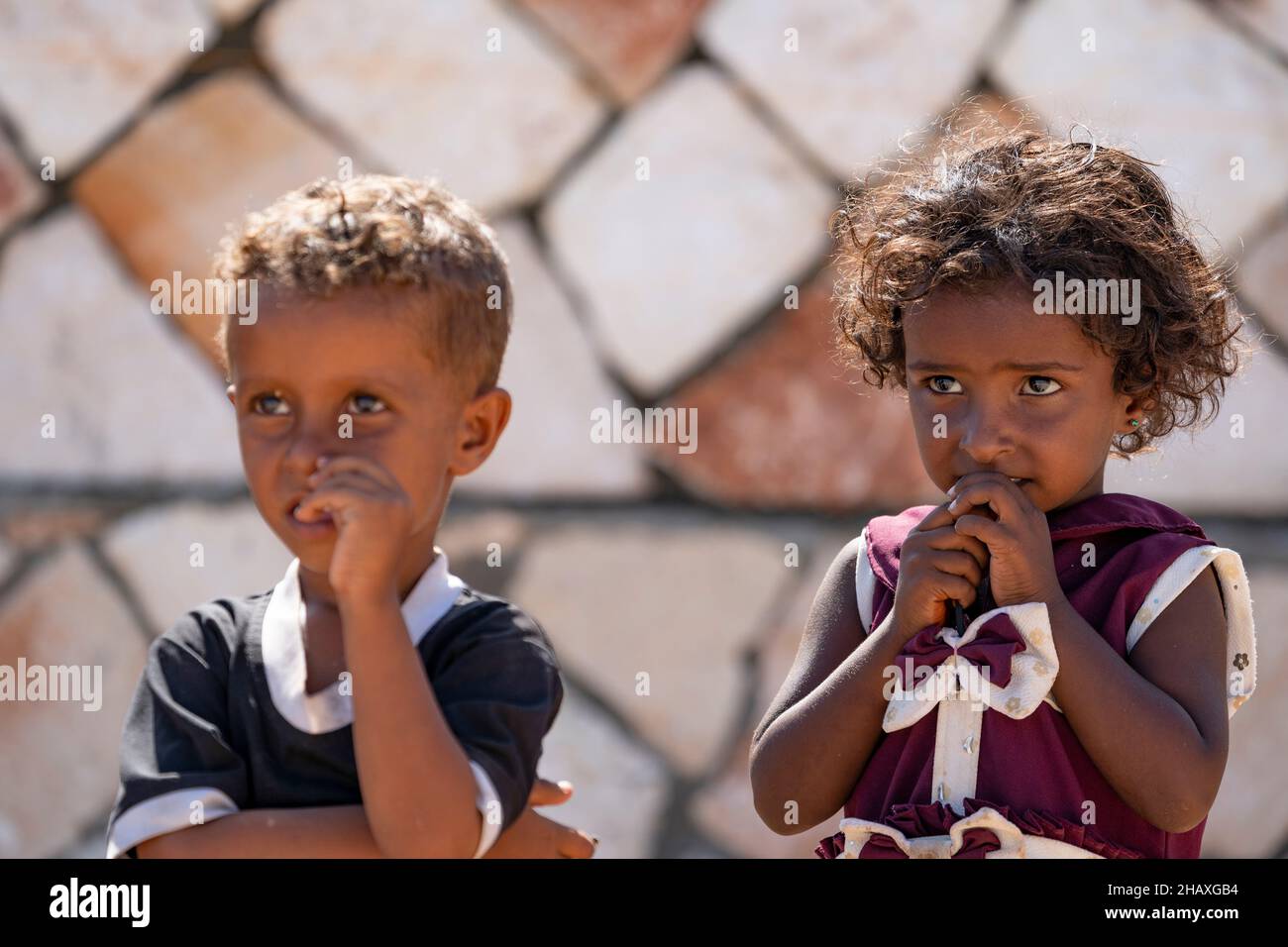 Arme, aber glückliche Kinder auf der Insel Socotra, Jemen, 19. Oktober 2021. (CTK Photo/Ondrej Zaruba) Stockfoto