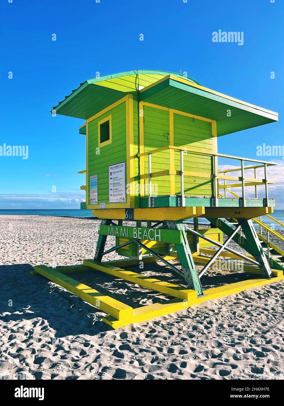 6th Street Lifeguard Tower am Miami Beach, Miami, Florida, USA Stockfoto