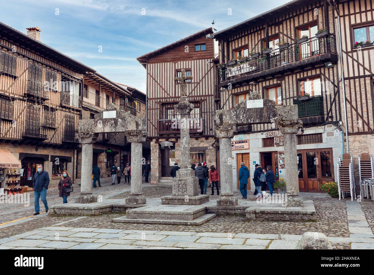 La Alberca, Spanien - 5. Dezember 2021: La Alberca ist eine spanische Gemeinde und Stadt in der Provinz Salamanca, in der autonomen Gemeinschaft Casti Stockfoto