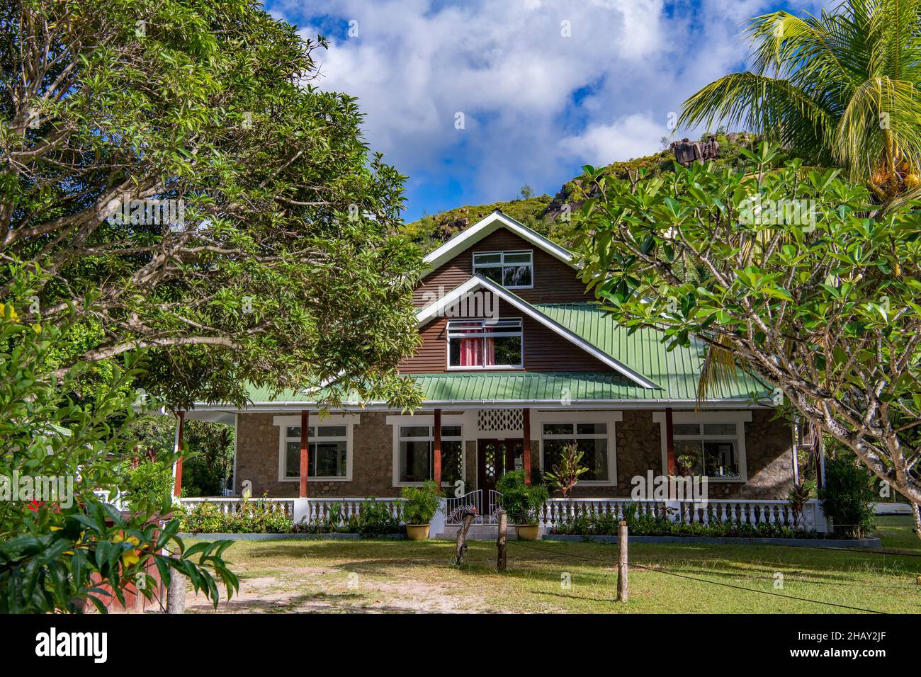 Schönes abgelegenes Haus Chevalier Bay Anse Lazio Praslin Seychellen Stockfoto