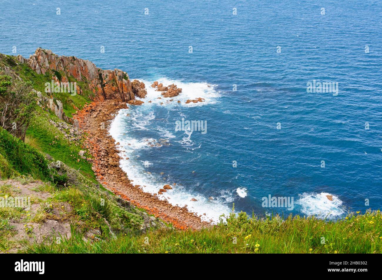 Felsenküste am Leuchtturm Beacon am Kap Woolamai - Phillip Island, Victoria, Australien Stockfoto