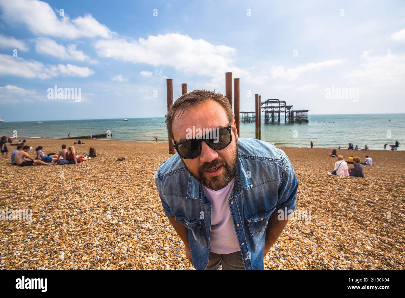 Brighton England.die Küste ist voller Bars und Restaurants und weniger als eine Stunde von London entfernt hat die Stadt zu einem beliebten Reiseziel gemacht. Stockfoto