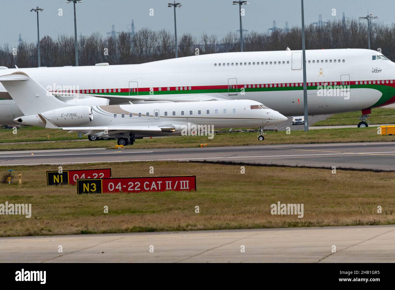 Stansted Airport, Essex, C-FMHL, Bombardier BD-700-1A10 Global 6000, Stockfoto