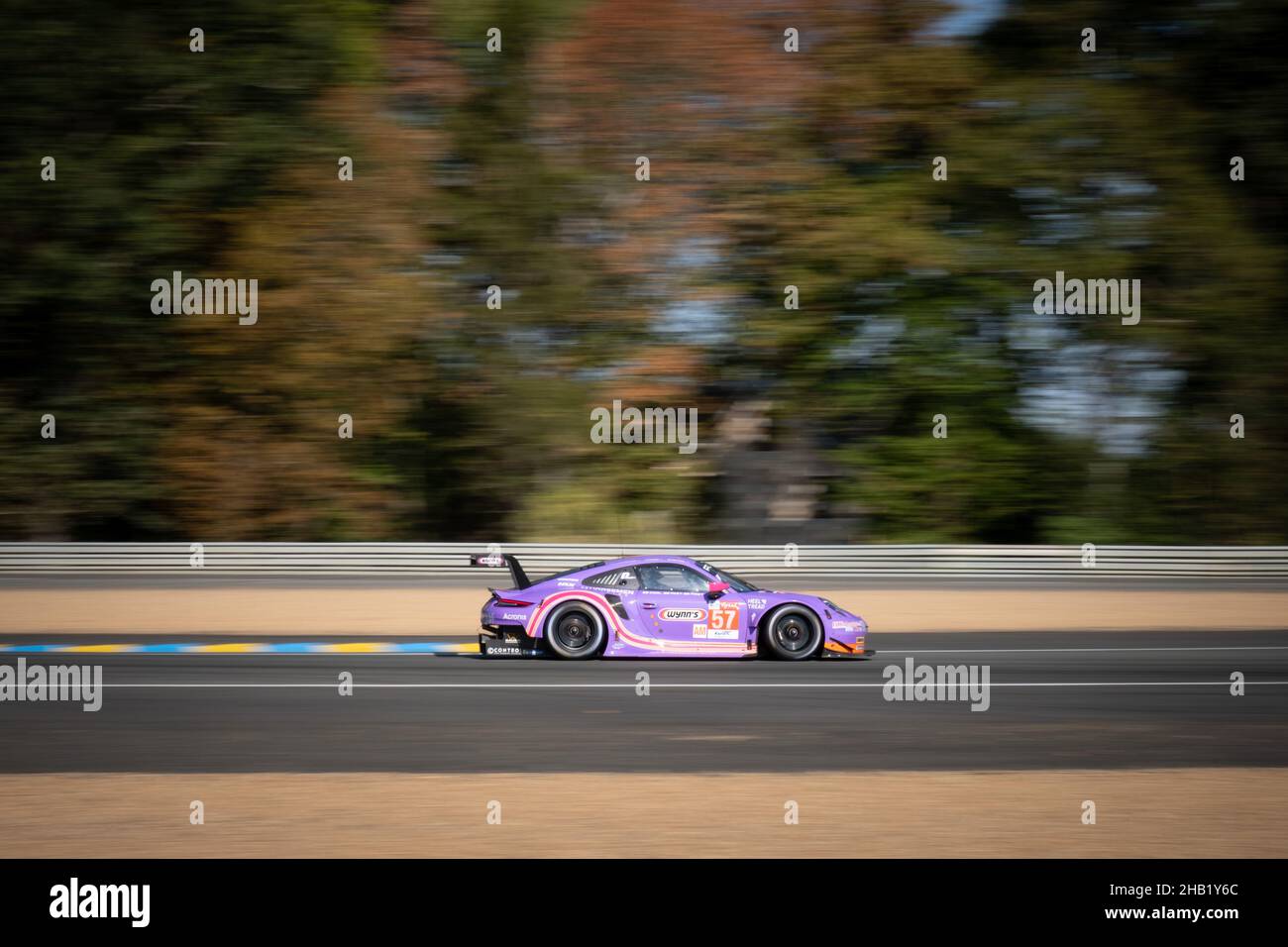 #57, TEAM-PROJEKT 1 - DEU, PORSCHE 911 RSR, Ben KEATING, Felipe FRAGA, Jeroen BLEEKEMOLEN 2020 FIA Langstrecken-Weltmeisterschaft Saison 8 Runde 7 24h L Stockfoto