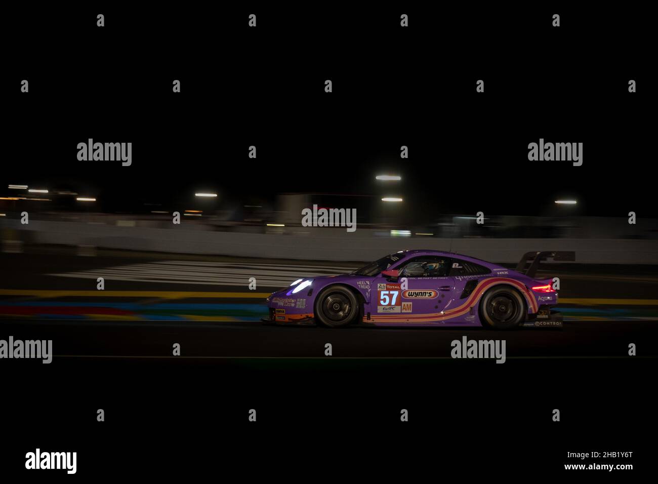 #57, TEAM-PROJEKT 1 - DEU, PORSCHE 911 RSR, Ben KEATING, Felipe FRAGA, Jeroen BLEEKEMOLEN 2020 FIA Langstrecken-Weltmeisterschaft Saison 8 Runde 7 24h L Stockfoto
