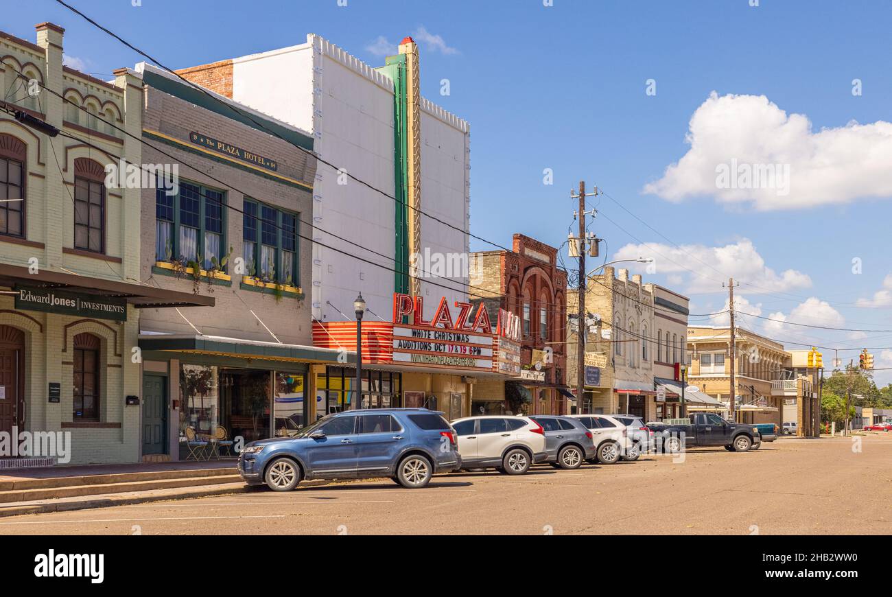 Wharton, Texas, USA - 20. September 2021: Das alte Geschäftsviertel an der Houston Street Stockfoto