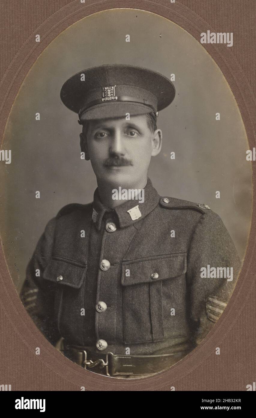 Sergeant John McVean Walker, New Zealand Army Ordnance Corps, Berry & Co, Fotostudio, 1919, Wellington, Schwarzweiß-Fotografie Stockfoto