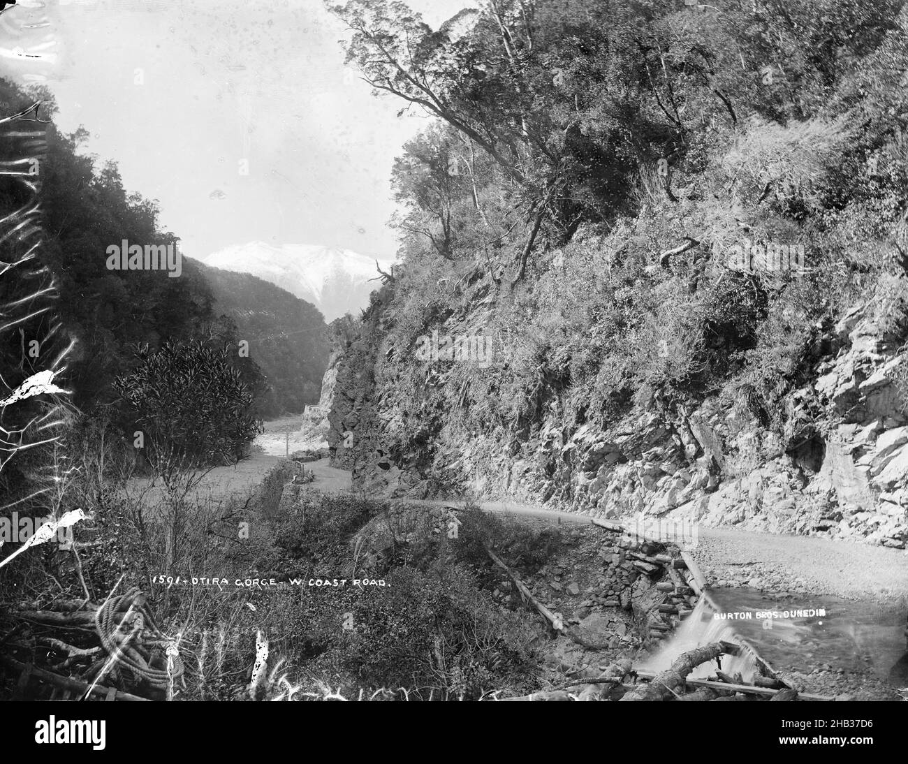 Otira Gorge, West Coast Road, Burton Brothers Studio, Fotostudio, um 1870, Dunedin, Schwarzweiß-Fotografie Stockfoto