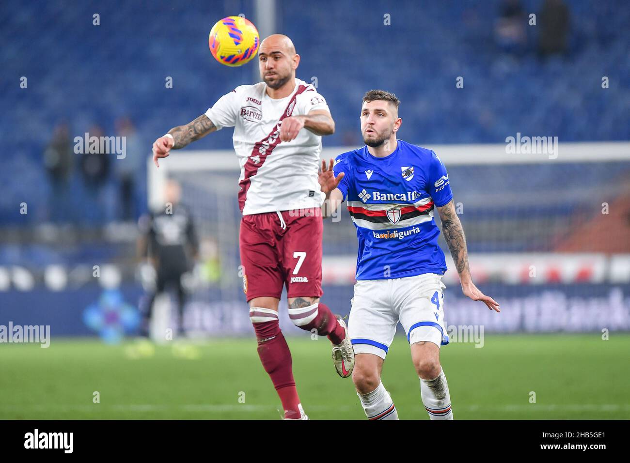 Sampdoria Genua (blau) vs. Genoa CFC FC Genua 1893 (rot) --- Simone Zaza