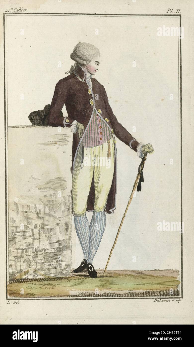 Cabinet des Modes ou les Modes Nouvelles, 15. September 1786, pl. II, Mann in zerbrechter und gelber Kniehose, an einer Wand gelehnt. Laut dem Begleittext ist der Mann mit seinem rotbraunen Frak, einer im Herbst 1786 modischen Farbe, modisch. Das Fell hat ein Futter der gleichen Farbe und die Kanten sind mit weißen Paspeln 'Formant le passe-poil' (letzteres wird als eine raffinierte Moderne beschrieben: Marie-Jes: Hilfe...was genau ist hier gemeint ?)) Mit Perlmutt-Knöpfen. Rosa Weste und culot von Casimir. Graue Seidenstrümpfe und Schuhe mit Schnallen.zwei Uhren an ihm Stockfoto