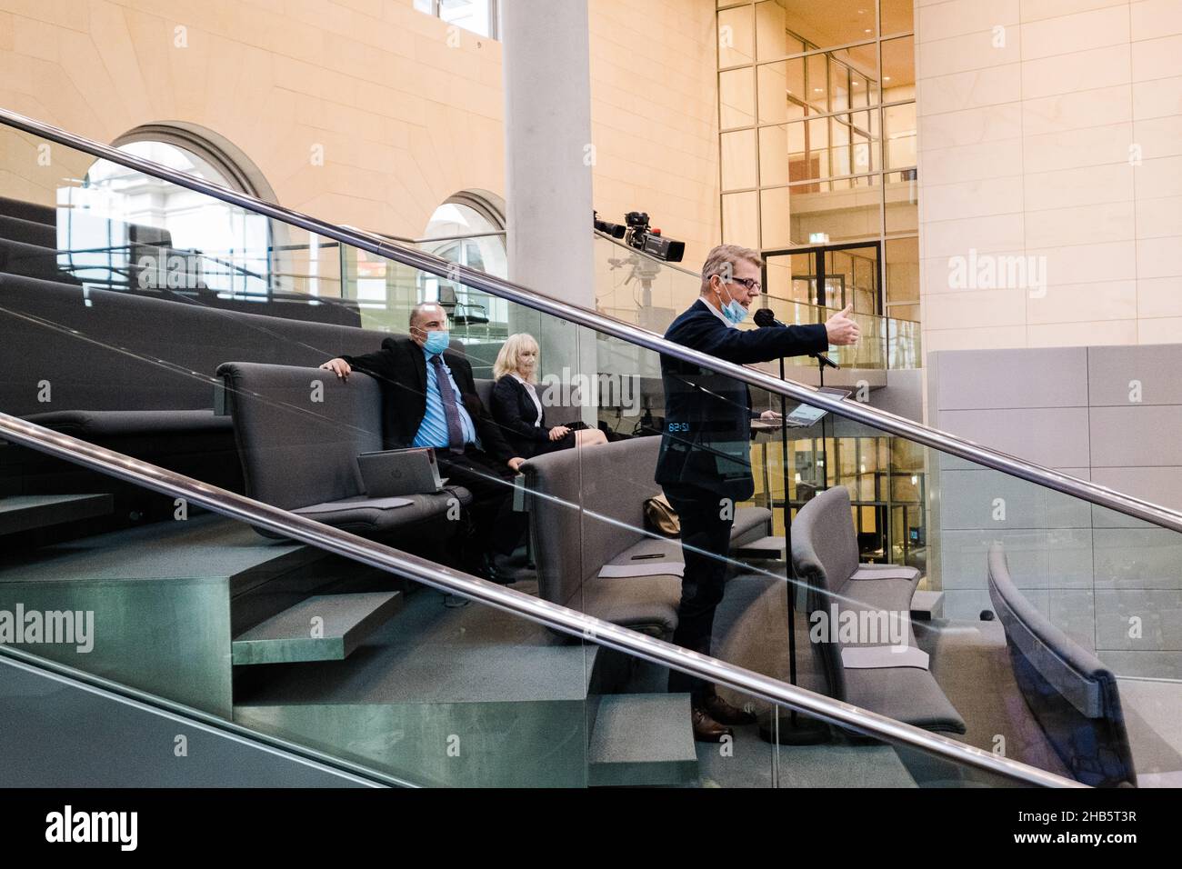 Berlin, Deutschland. 16th Dez 2021. Karsten Hilse, deutscher Politiker für die populistische Partei Alternative für Deutschland, AfD. Seit 2017 ist er Mitglied des Bundestages. (Foto von Ralph Pache/PRESSCOV/Sipa USA) Quelle: SIPA USA/Alamy Live News Stockfoto