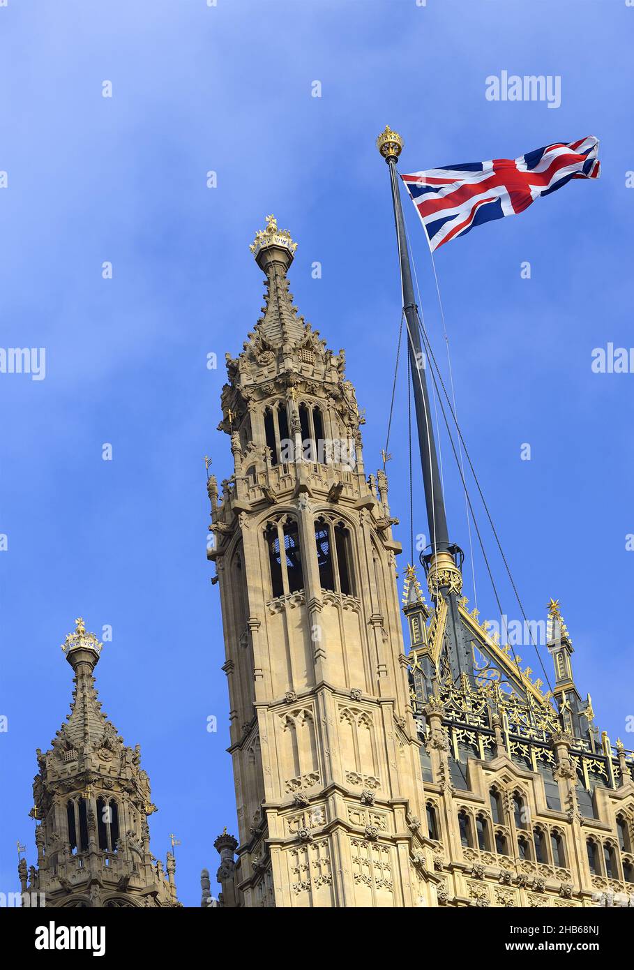 London, England, Großbritannien. Houses of Parliament: Der Victoria Tower, am südlichen Ende des Palace of Westminster Stockfoto