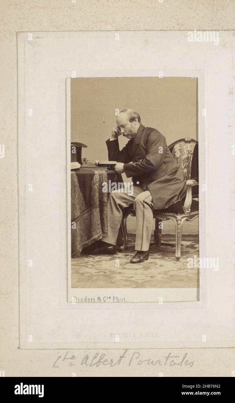 Porträt des Grafen Albert de Pourtalès, Teil des Fotoalbums mit 48 Cartes-de-Visite überreicht an Marschall Graf De Castellane., Disdéri & Co., Paris, c. 1860 - 1861, Karton, Papier, Albumdruck, Höhe 85 mm × Breite 52 mmhöhe 104 mm × Breite 61 mm Stockfoto