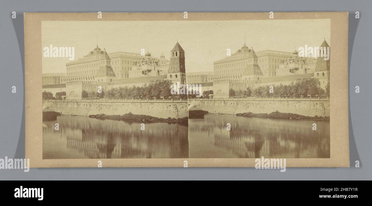 Ansicht des Großen Palastes des Kremls in Moskau, anonym, Moskou, c. 1850 - c. 1880, Karton, Albumin-Print, Höhe 85 mm × Breite 170 mm Stockfoto