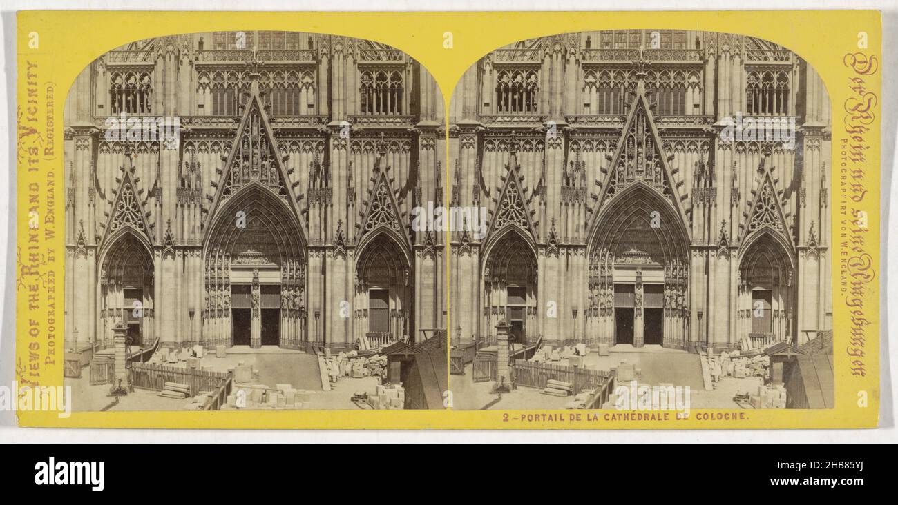 Portal des Kölner Doms, Deutschland, Portail de la Cathédrale de Cologne (Titel auf Objekt), Ansichten des Rheins und seiner Umgebung, der Rhein und seine Umgebungen (Serientitel auf Objekt), William England (auf Objekt erwähnt), Köln, 1867 - 1868, Karton, Papier, Albumin-Print, Höhe 83 mm × Breite 172 mm Stockfoto