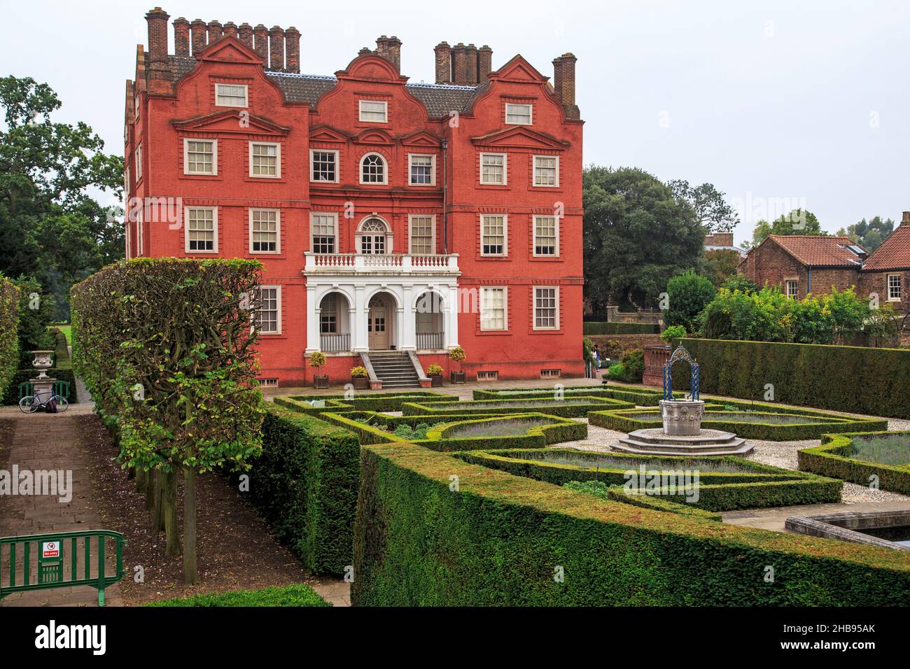 LONDON, GROSSBRITANNIEN - 17. SEPTEMBER 2014: Dies ist der königliche Garten des Palastes von Kew im Botanischen Garten von Kew. Stockfoto