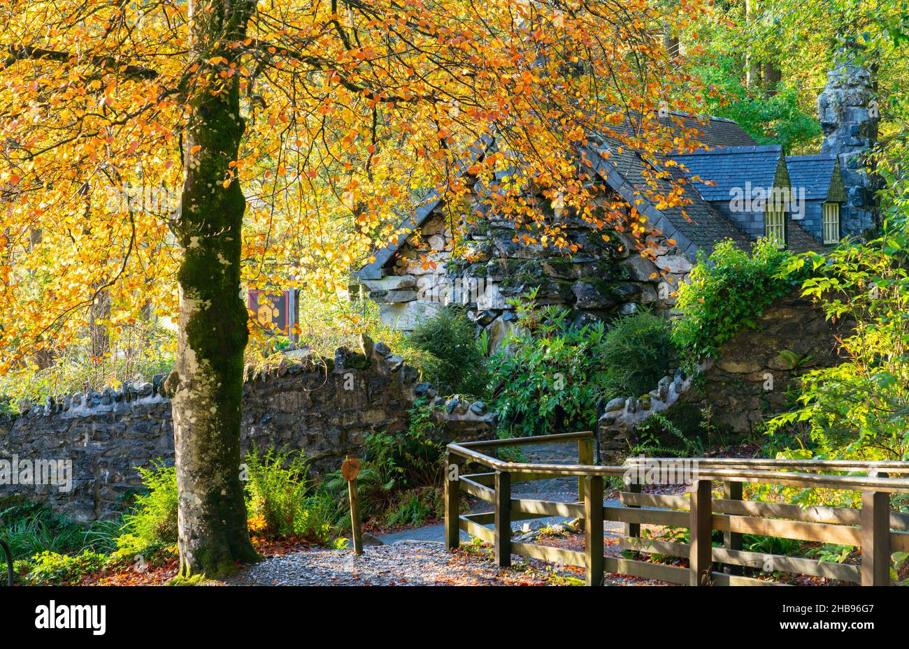 The Ugly House, Capel Curig, in der Nähe von Betws-Y-Coed, County Conwy, North Wales. Aufgenommen im Oktober 2021. Stockfoto