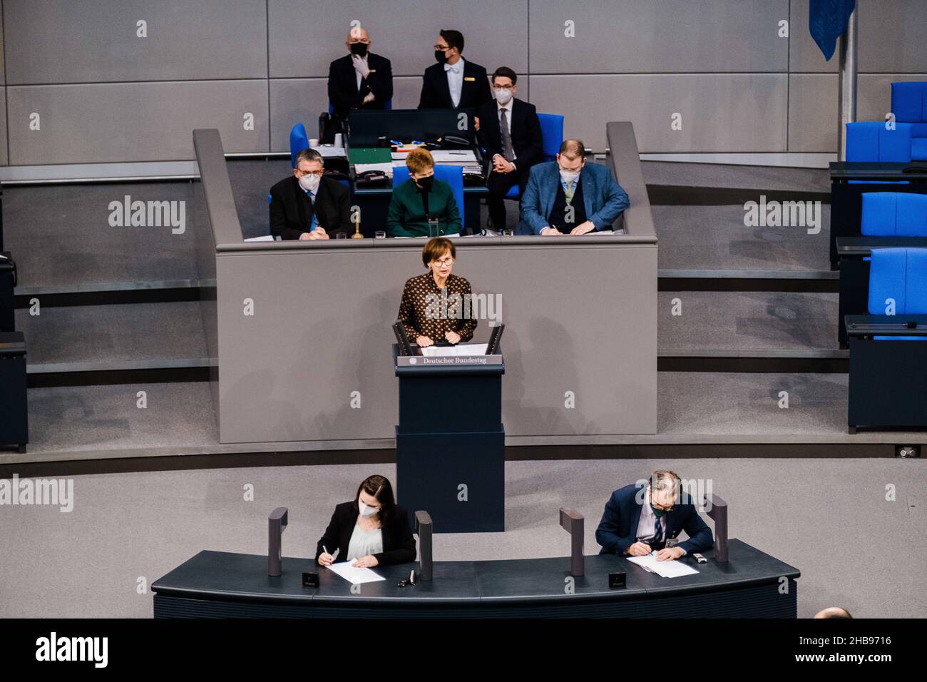 Berlin, Deutschland. 16th Dez 2021. Bettina stark-Watzinger, deutsche Ökonomin und Politikerin der FDP. (Bild: © Ralph Pache/PRESSCOV über ZUMA Press Wire) Stockfoto