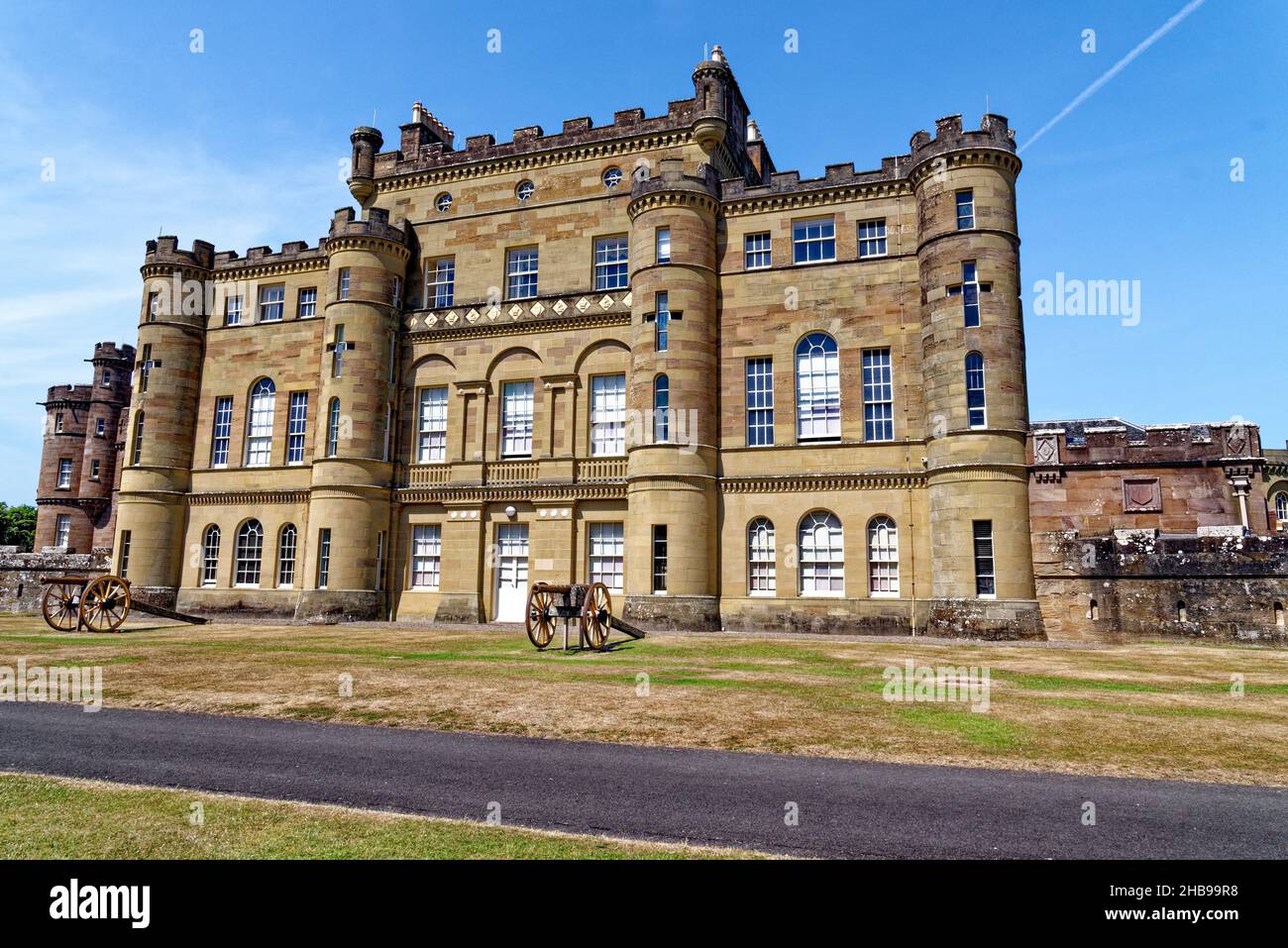 Das wunderschöne Culzean Castle in der Nähe von Maybole, Carrick an der schottischen Küste von Ayrshire, Großbritannien. 22nd vom Juli 2021 Stockfoto