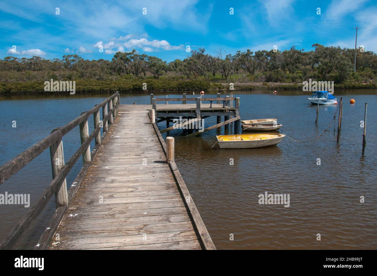 Leisurecraft liegt an Cannons Creek, einer kleinen Voraliengemeinde in Western Port Bay, Victoria, Australien Stockfoto