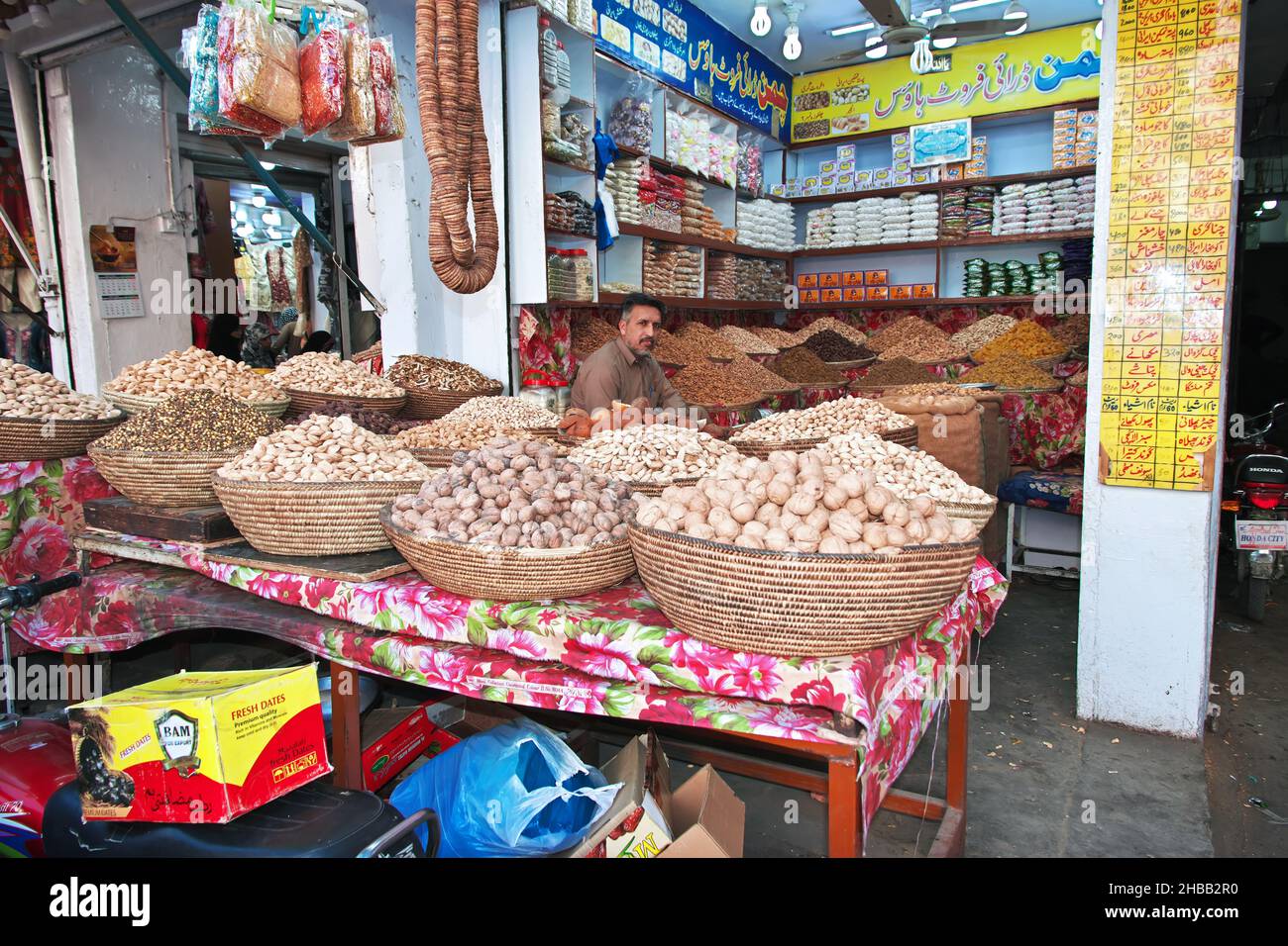 Lokaler Markt in Rawalpindi in der Nähe von Islamabad, Provinz Punjab, Pakistan Stockfoto