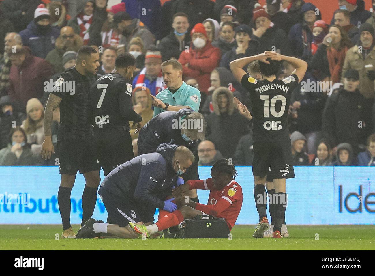 Nottingham Forest erhält in der zweiten Hälfte eine Strafe Stockfoto