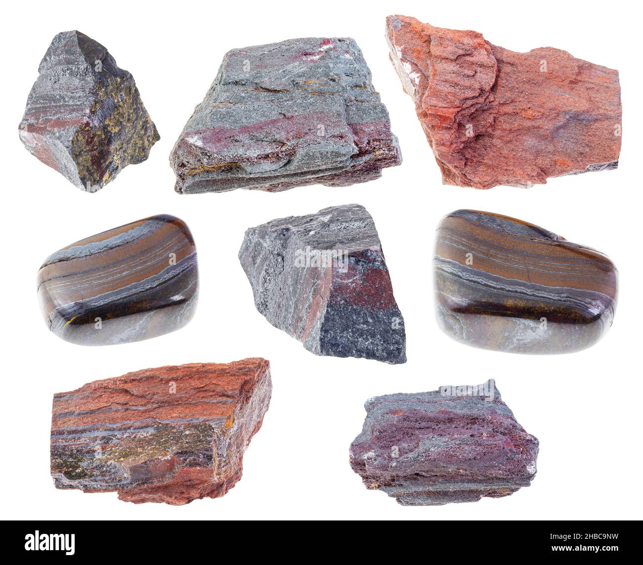 Set aus verschiedenen Jaspillit-Steinen (Taconit Jaspis, eisenhaltiger Quarzit), die auf weißem Hintergrund geschnitten sind Stockfoto