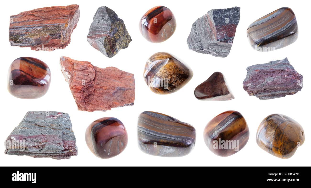 Set aus verschiedenen Jaspilit-Felsen, Ausschnitt auf weißem Hintergrund Stockfoto