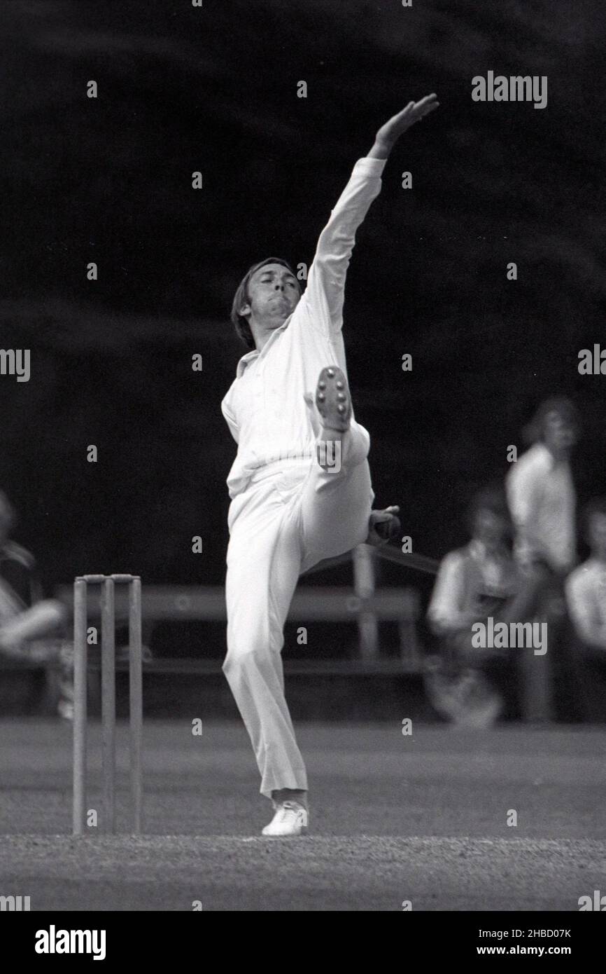 Geoff Cope, Bowling für Yorkshire gegen die Universität Oxford, University Parks, Oxford, England - 19th. Mai 1978 Stockfoto