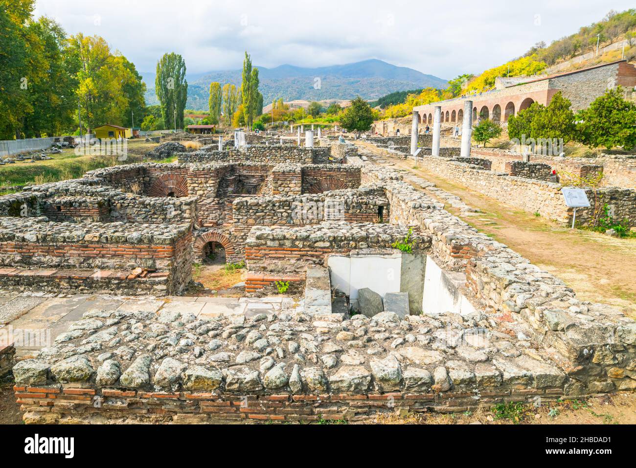 Hitorische Stätte mit Ruinen der Stadt Heraclea ohne Peole und Natur in Bitola. Macedoni. 8 Okt 2018 Stockfoto