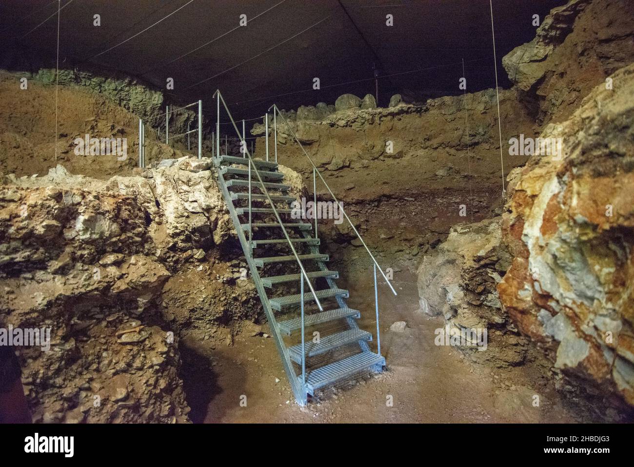 Divje Babe ist eine archäologische Stätte, wo sie das älteste bekannte Musikinstrument der Welt gefunden haben. Stockfoto