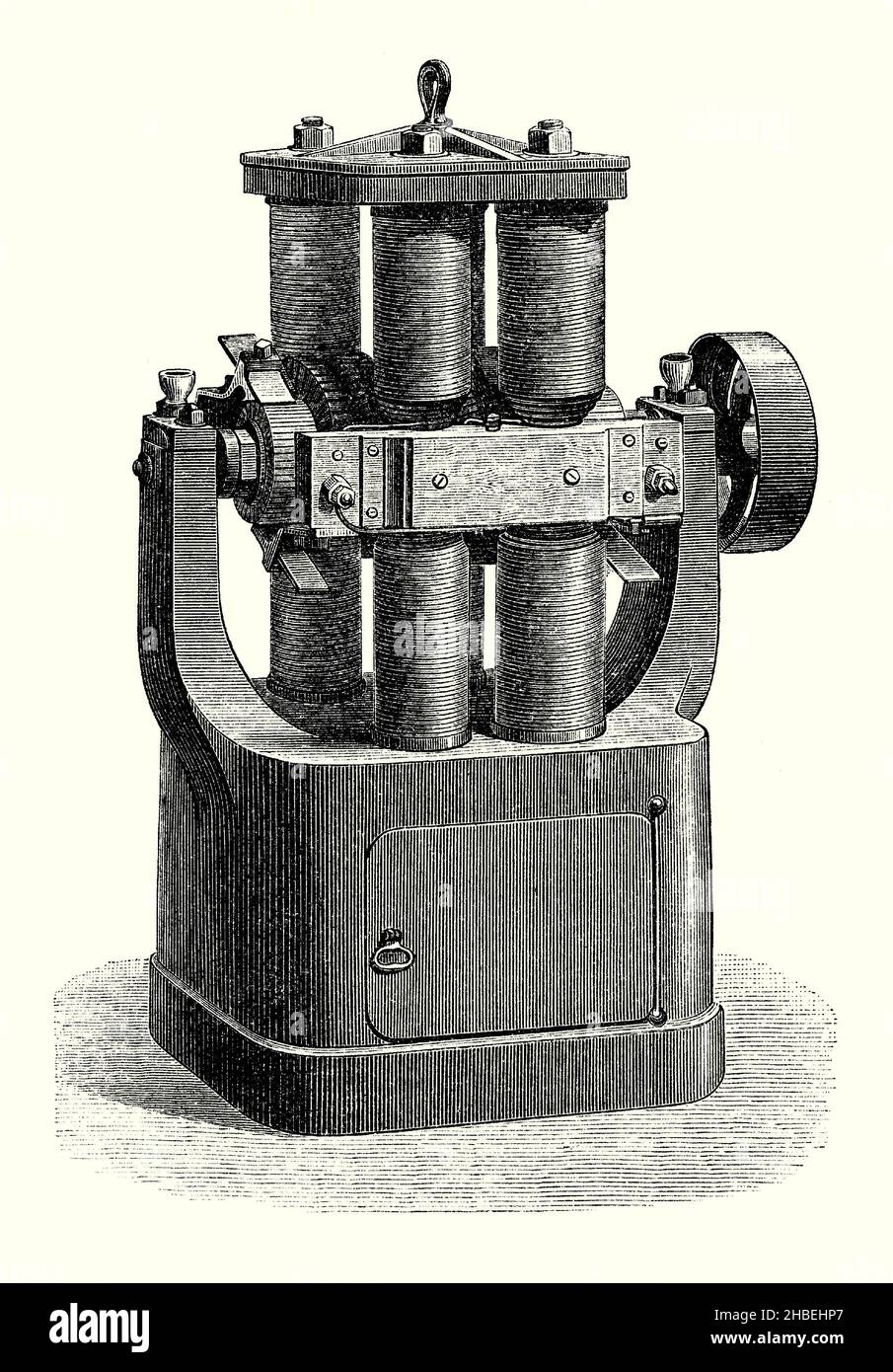 Eine alte Gravur einer Gram Machine, ein magneto-elektrisches Gerät aus der Mitte des Jahres 1800s. Es stammt aus einem viktorianischen Buch der 1890s über Entdeckungen und Erfindungen während des 1800s. Dieses spezielle Gerät verfügt über acht vertikale Elektromagnete. Es wurde für die Beleuchtung verwendet. Eine Gram-Maschine (Gram Ring, Gram Magneto oder Gram Dynamo) ist ein elektrischer Generator, der Gleichstrom erzeugt, benannt nach seinem belgischen Erfinder Zénobe Théophile Gram (1826 –1901). Es wurde entweder als Dynamo oder Magneto gebaut. Er war der erste Generator, der genügend Strom für den industriellen Einsatz produzierte. Stockfoto