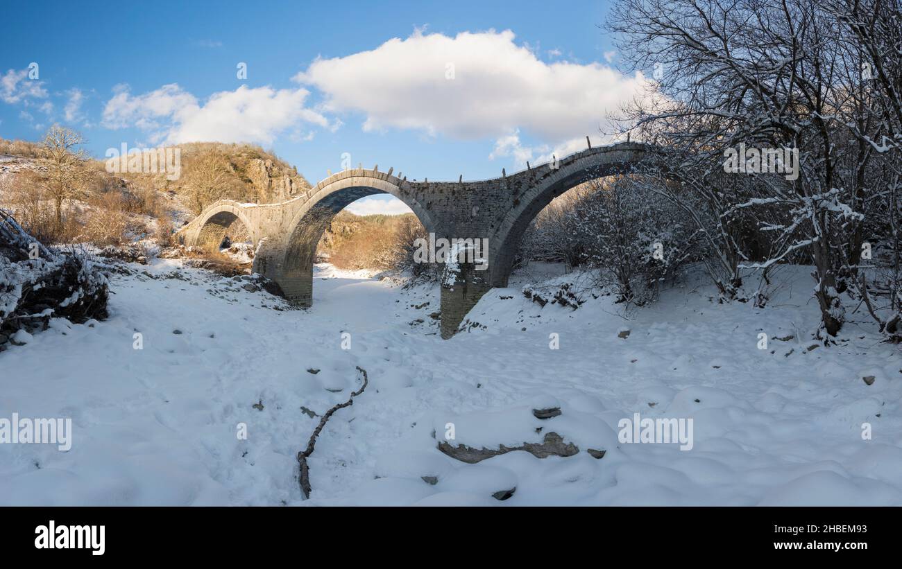 Winterbilder von der Nordseite von Greee, Zagoroxoria . Stockfoto