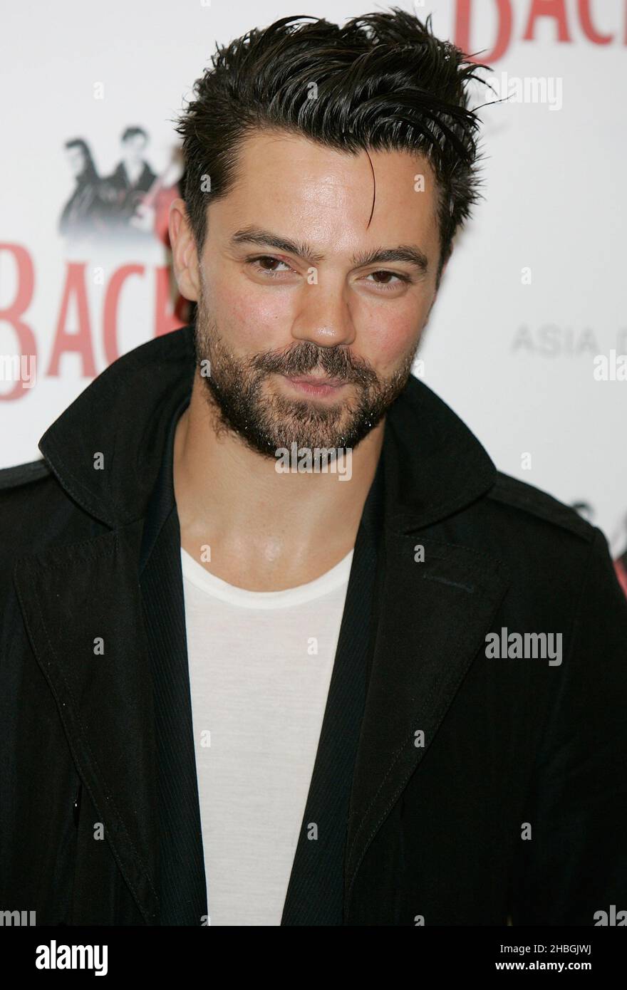 Dominic Cooper kommt bei der BackBeat Press Night im Duke of York Hotel in London an Stockfoto