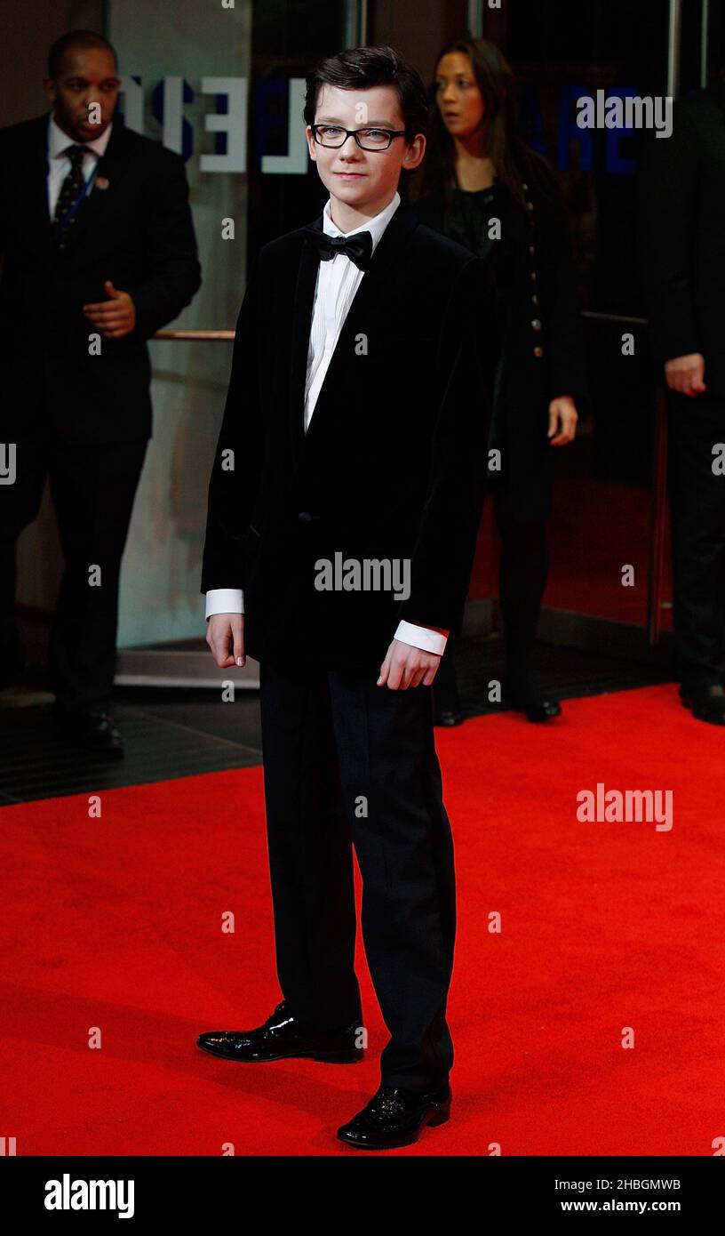 ASA Butterfield bei der Royal Film Premiere von „Hugo“ im Odeon, Leicester Square in London Stockfoto