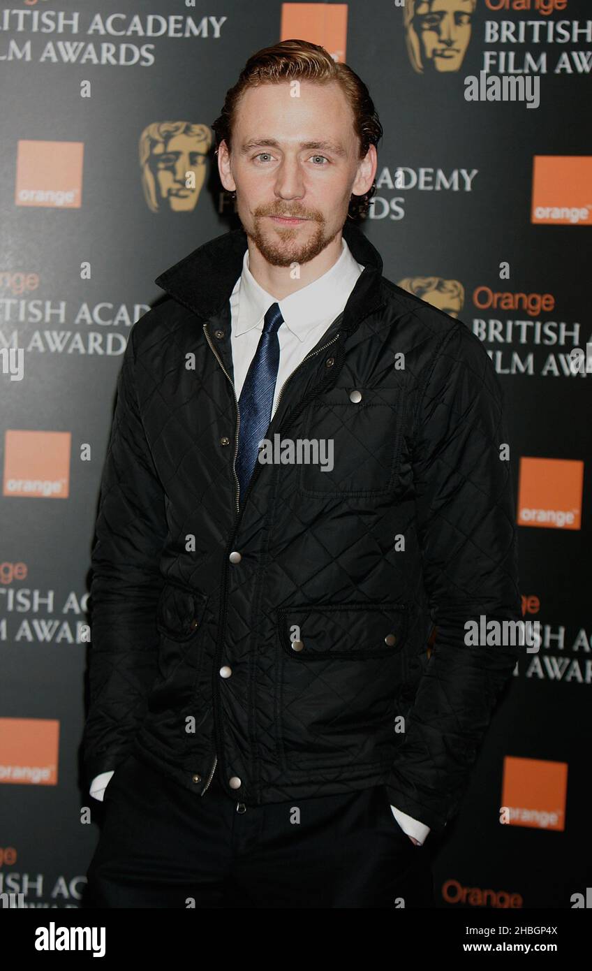 Tom Hiddleston, Schauspieler-Kandidat für die Orange British Academy Film Awards Orange Star Rising bei BAFTA, London, am 11,2012. Januar. Stockfoto