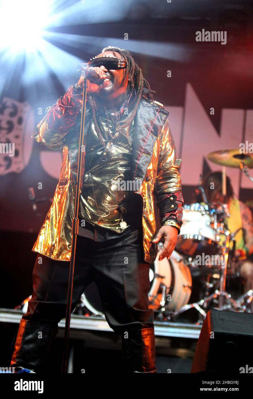 Benji Webbe von Skindred treten am 13. Juli 2012 bei Hard Rock Calling im Hyde Park auf. Stockfoto