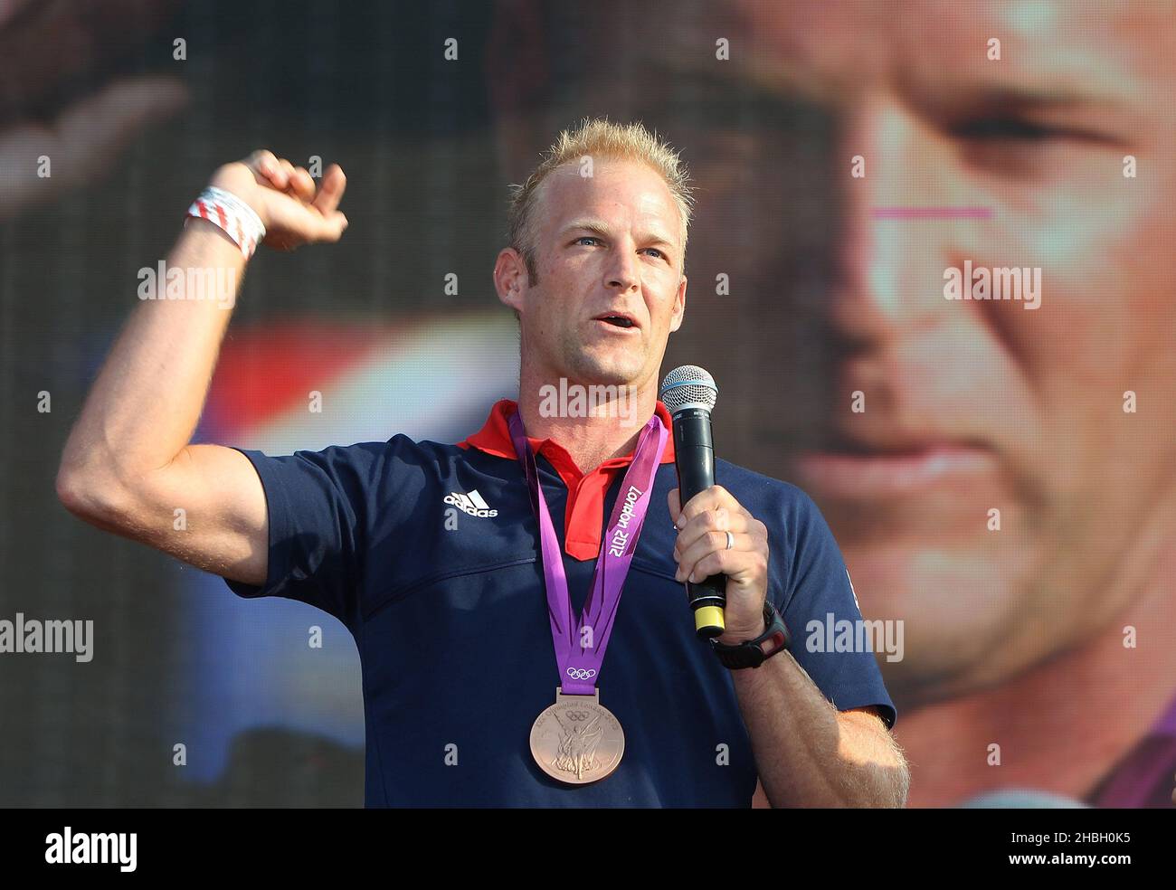 Alex Partridge Rowing Herren 8 Bronze-Medaillengewinnerin bei der BT London Live zur Feier der Olympischen Spiele im Hyde Park im Zentrum von London. Stockfoto