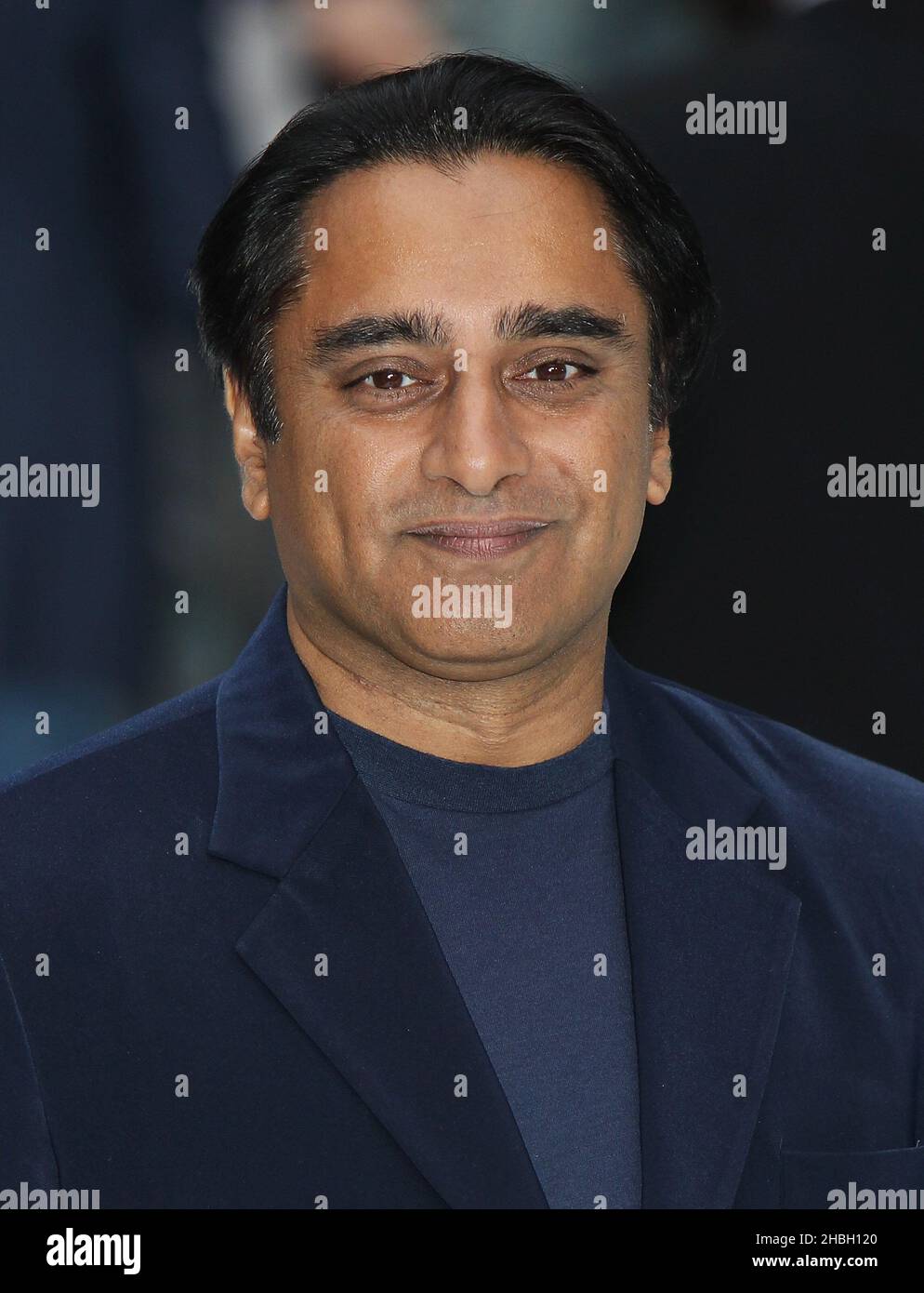 Sanjeev Bhaskar kommt zur britischen Premiere von Total Recall im Vue West End, London. Stockfoto