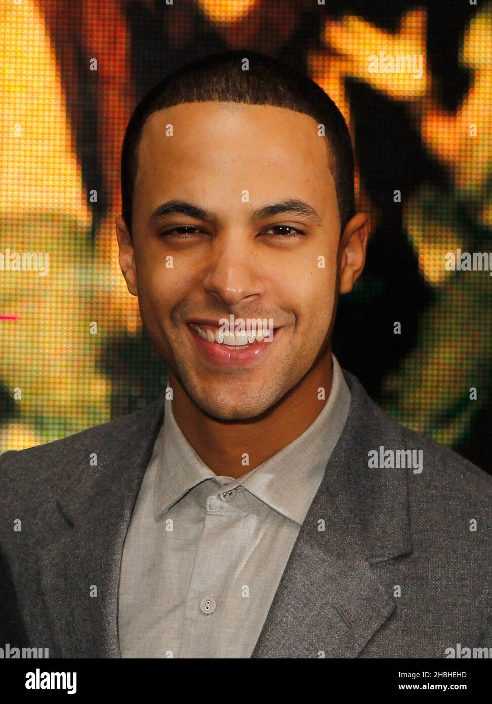 Marvin Humes von der Boyband JLS bei der Unterzeichnung ihres Albums 'Auf Wiedersehen' Greatest Hits in der Londoner HMV Oxford Street. Stockfoto