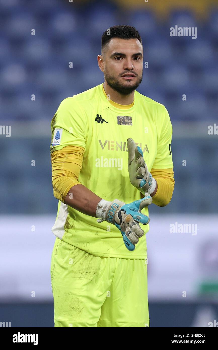 Genua, Italien. 19th Dez 2021. Sergio Romero (FC Venezia) während des Spiels UC Sampdoria gegen FC Venezia, italienische Fußballserie A in Genua, Italien, Dezember 19 2021 Quelle: Independent Photo Agency/Alamy Live News Stockfoto