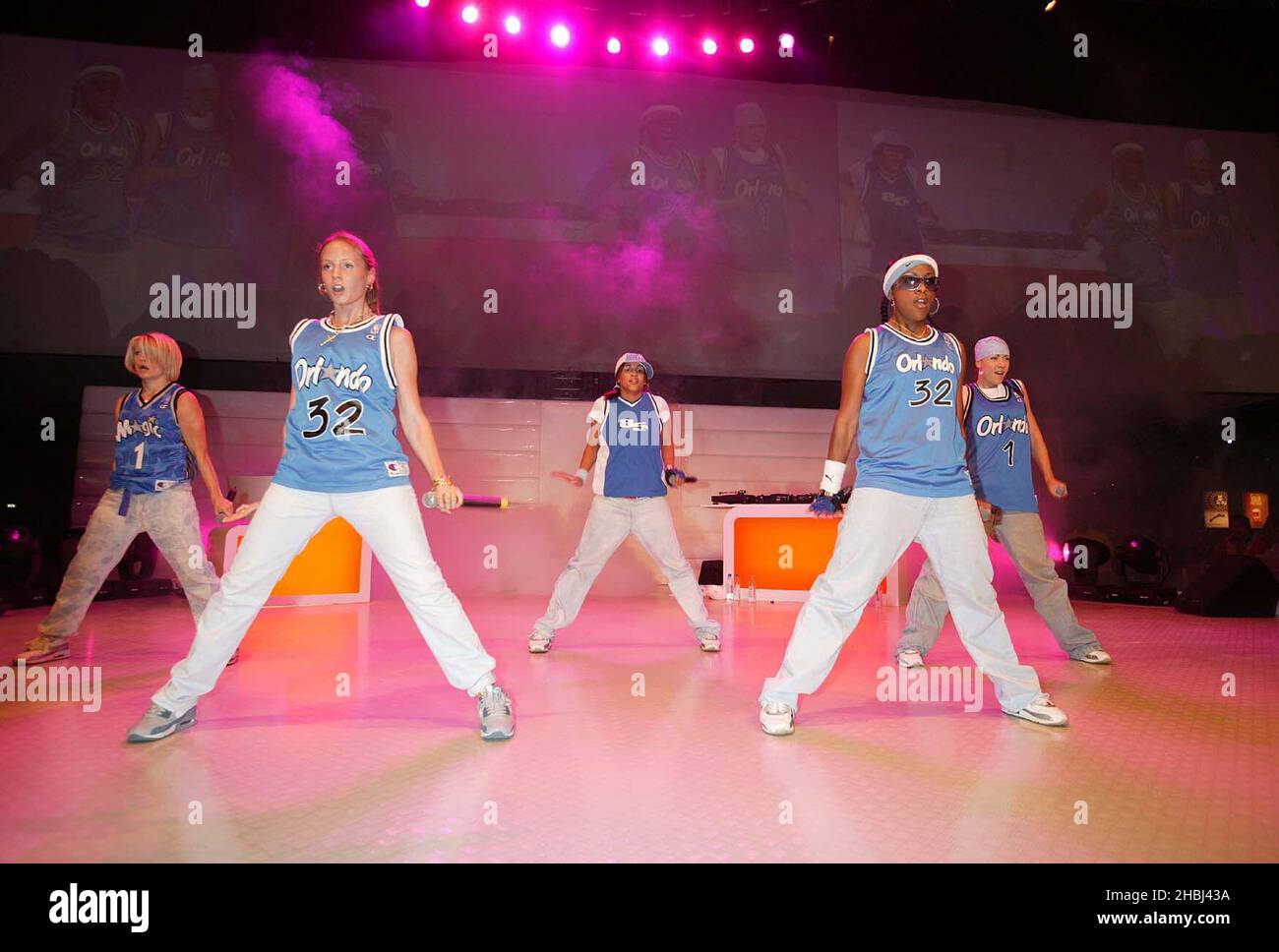 Tommi treten live auf der PlayStation 2 Exhibition im Earls Court Exhibition Centre London auf. Stockfoto